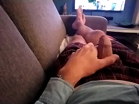 Snapshot of jk1981jk chatting on 10/13/25, 06:41 jk1981jk online show from 10/13/25, 06:41