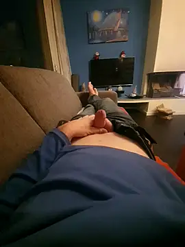 Snapshot of jk1981jk chatting on 12/14/25, 05:40 jk1981jk online show from 12/14/25, 05:40