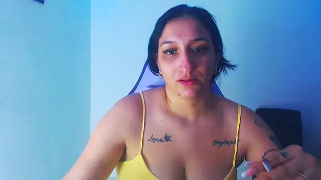 Snapshot of liz_dirty chatting on 11/27/25, 10:12 liz dirty online show from 11/27/25, 10:12