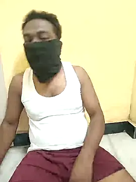 Tamil paiyan012 online show from 02/16/25, 03:26