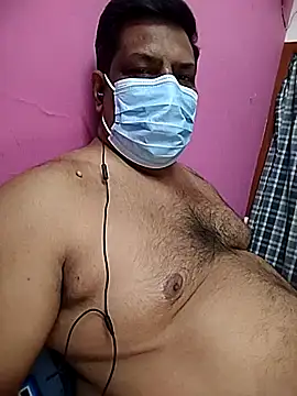 Snapshot of ksmani19477 chatting on 05/26/26, 04:25 ksmani19477 online show from 05/26/26, 04:25