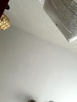 Snapshot of Cute_Anissa chatting on 11/12/25, 02:50 Cute Anissa online show from 11/12/25, 02:50