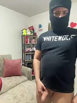 Snapshot of Celestedubois chatting on 12/14/24, 03:40 Celestedubois online show from 12/14/24, 03:40