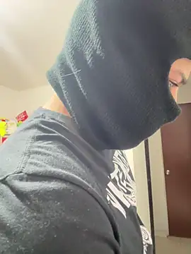 Snapshot of Celestedubois chatting on 12/16/24, 03:19 Celestedubois online show from 12/16/24, 03:19