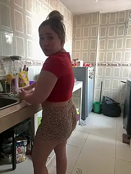 Snapshot of Celestedubois chatting on 12/23/24, 08:36 Celestedubois online show from 12/23/24, 08:36