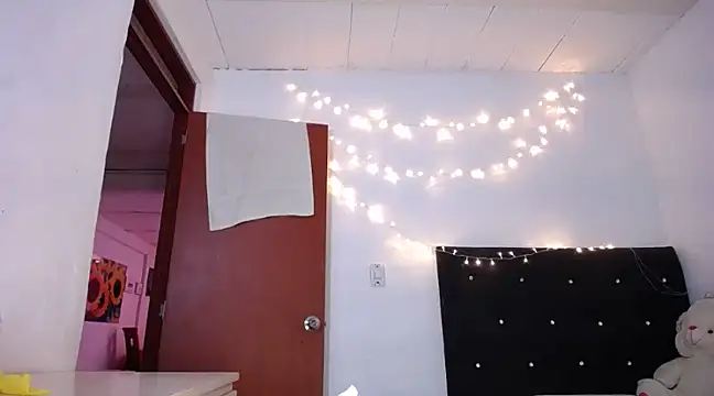 yselahot online show from 12/11/24, 03:47