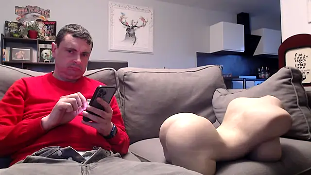 freddy0222222 online show from 04/24/26, 06:54