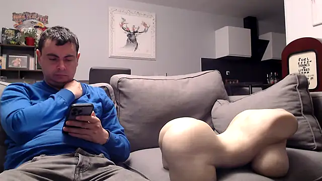freddy0222222 online show from 04/29/26, 03:43