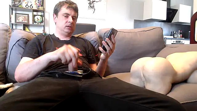 freddy0222222 online show from 06/22/26, 11:07