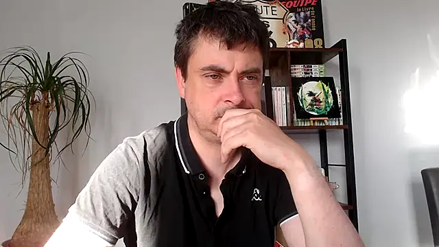 freddy0222222 online show from 07/01/26, 05:53