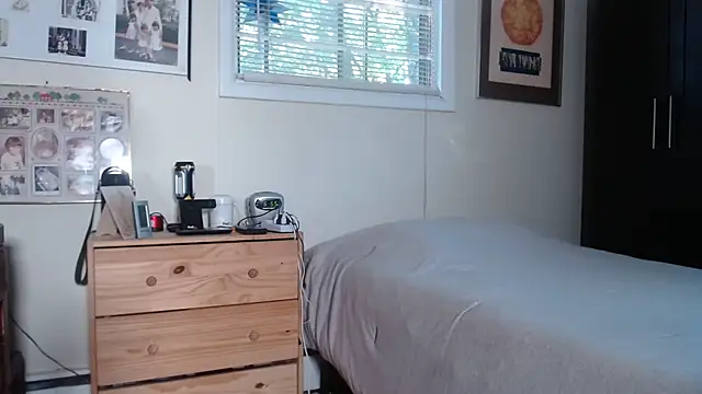 hottottrot691 online show from 07/23/26, 10:57