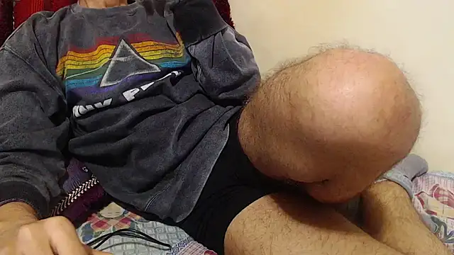 Alexdelarge323 online show from 01/01/25, 06:06