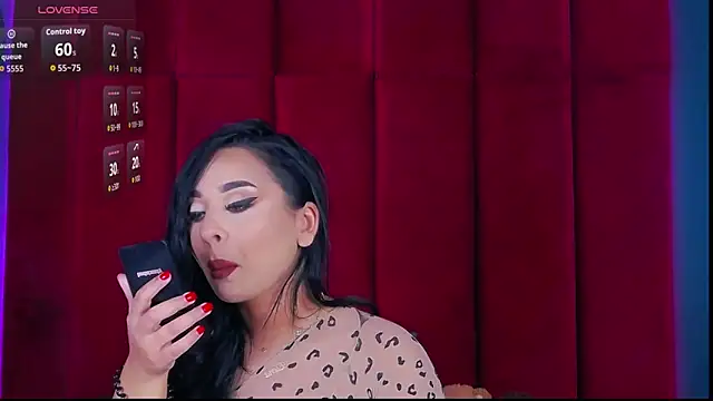 MadyLuxxx online show from 06/11/26, 06:39