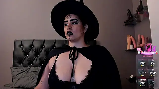 MariaGaitan online show from 10/20/25, 07:03