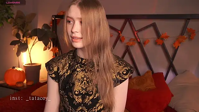 TataCoy online show from 11/11/25, 12:05