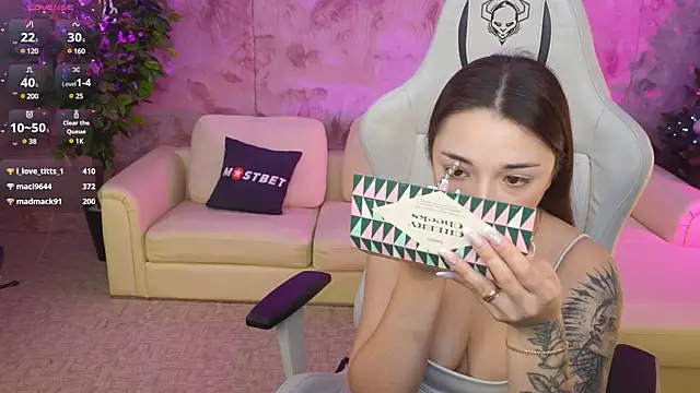 Jasmine Flow online show from 01/05/25, 03:45