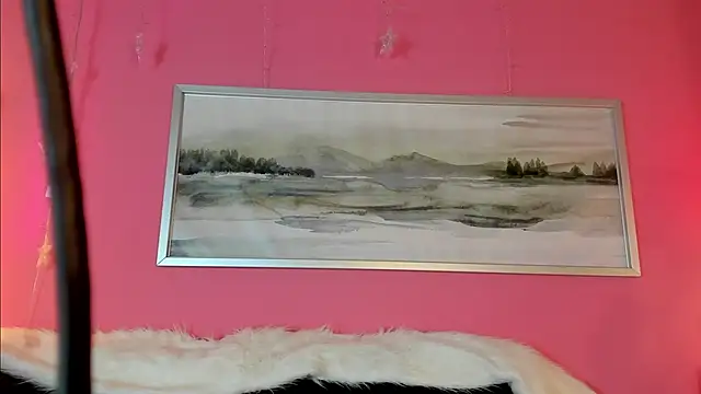 Snapshot of Tiffanysurez_ chatting on 12/04/25, 08:39 Tiffanysurez online show from 12/04/25, 08:39