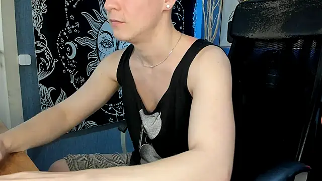 Snapshot of AlexxSweet chatting on 03/01/25, 12:56 AlexxSweet online show from 03/01/25, 12:56