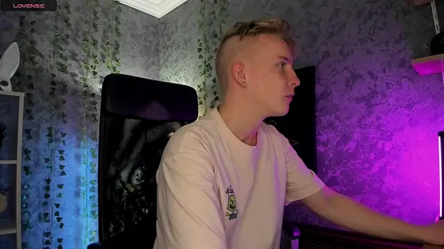 AlexxSweet online show from 10/24/25, 04:53