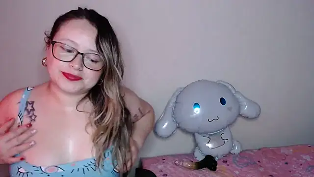 Snapshot of Aniha_ chatting on 06/11/26, 02:53 Aniha online show from 06/11/26, 02:53