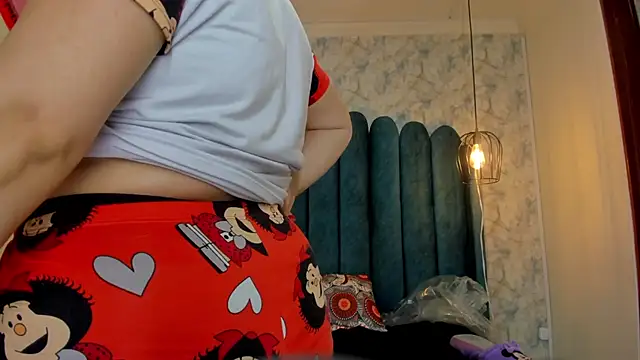 nalalye cruzz  online show from 05/24/26, 01:49