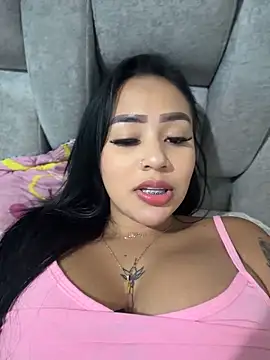 Luisa Fernandaa online show from 06/06/26, 03:33