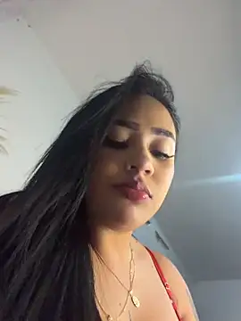 Luisa Fernandaa online show from 06/11/26, 03:04