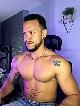 ARON TAYLER01 online show from 10/16/25, 10:27