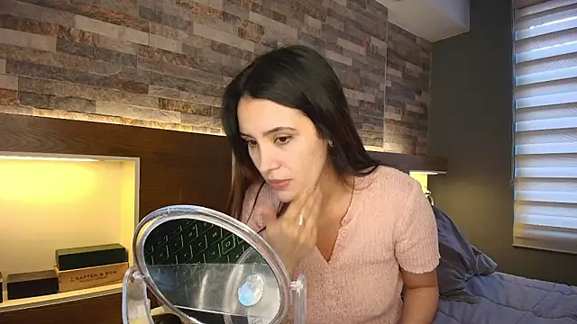 alicewilloww online show from 10/17/25, 10:01