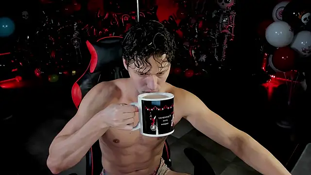 Snapshot of dirty-boss chatting on 11/07/25, 07:41 dirty-boss online show from 11/07/25, 07:41