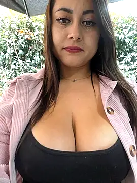 Snapshot of Oryk___ chatting on 10/08/25, 07:00 Oryk online show from 10/08/25, 07:00