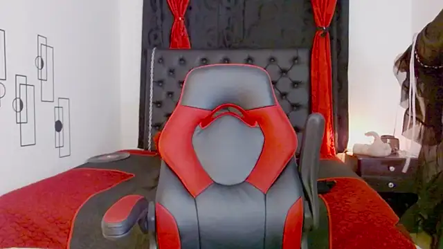 misslombana online show from 09/18/25, 04:25