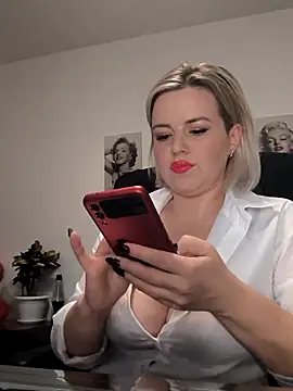 Ladykaos online show from 11/25/25, 01:33