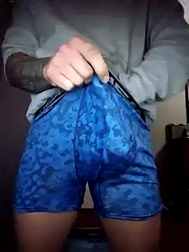 Snapshot of MrBiggBallz chatting on 02/01/25, 12:05 MrBiggBallz online show from 02/01/25, 12:05