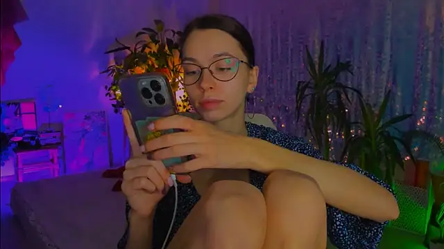 poli   online show from 11/29/25, 05:49