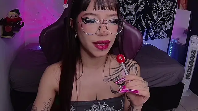 Abbylizzy online show from 12/13/24, 01:48