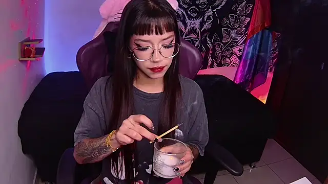 Abbylizzy online show from 01/21/25, 12:46