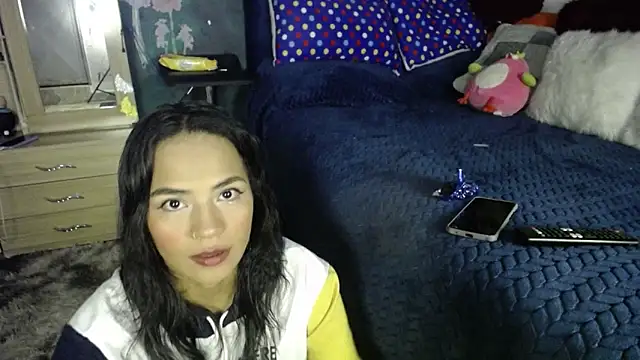 Samara Beltran online show from 12/17/24, 02:55