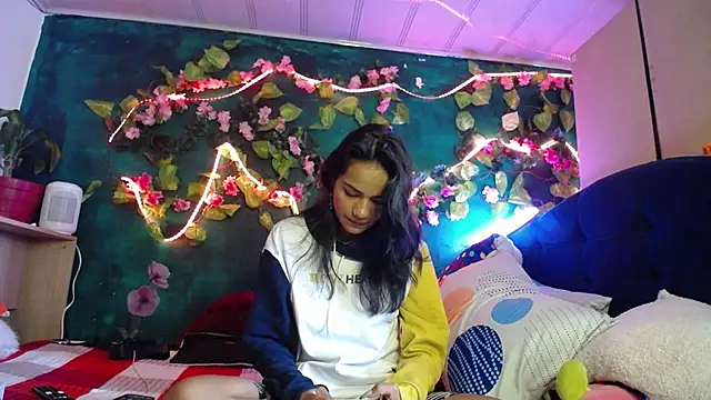 Samara Beltran online show from 01/11/25, 09:57