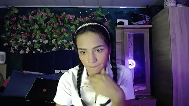 Samara Beltran online show from 01/27/25, 02:42