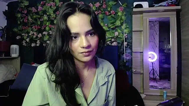 Samara Beltran online show from 01/27/25, 05:47