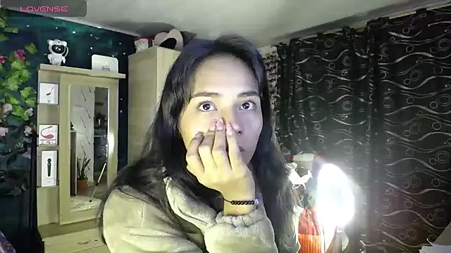 Samara Beltran online show from 02/14/25, 06:45