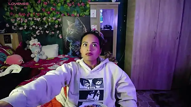 Samara Beltran online show from 02/17/25, 02:20