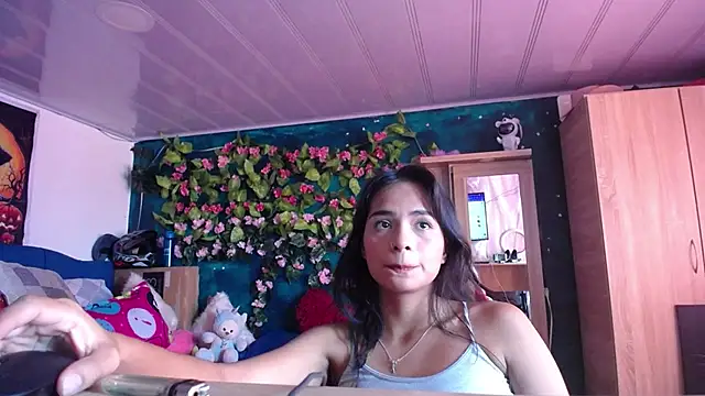 Samara Beltran online show from 02/21/25, 09:43