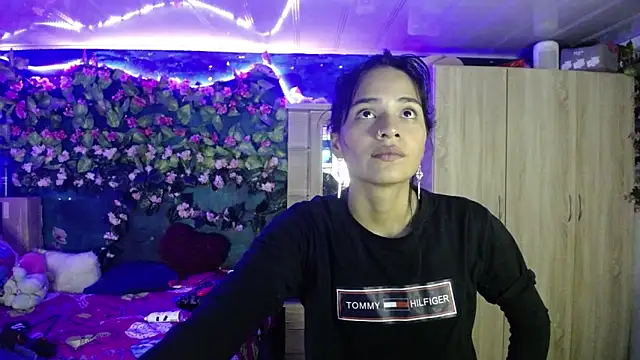 Samara Beltran online show from 02/22/25, 03:34