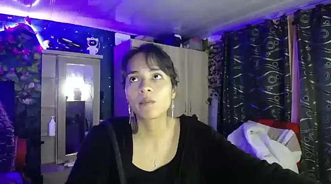 Samara Beltran online show from 02/23/25, 04:39