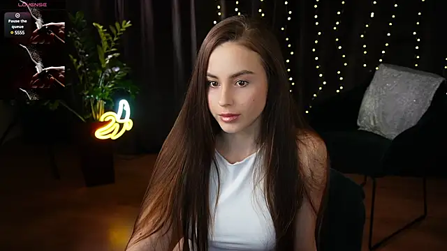 Snapshot of Elice_Dream chatting on 02/11/25, 12:05 Elice Dream online show from 02/11/25, 12:05