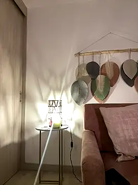 Snapshot of Im_Valentina chatting on 11/10/25, 11:04 Im Valentina online show from 11/10/25, 11:04