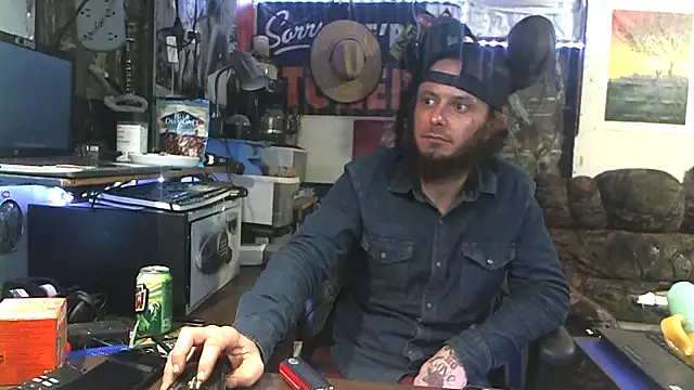 CloudDadddyyy420 online show from 10/28/25, 02:37