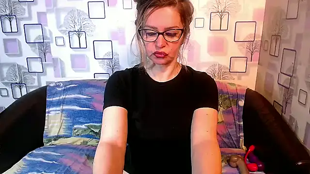 Snapshot of milfsexy chatting on 12/11/24, 07:09 milfsexy online show from 12/11/24, 07:09